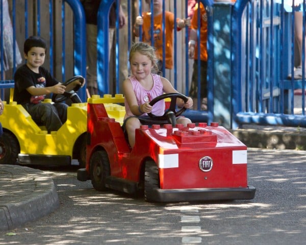 driving school service station