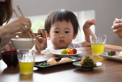 子どもの味覚は大人の2倍も敏感? 「森永ビスケット」が検証動画を公開中