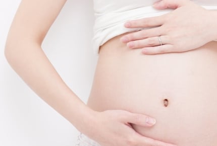 羊水検査は痛い?費用は?検査を受ける前に夫婦ですべきこととは