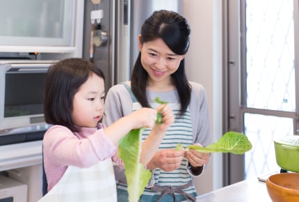 「お手伝い」は子どもの自立心や責任感を育む大切なお仕事。お願いする時期はいつ頃がいいの?