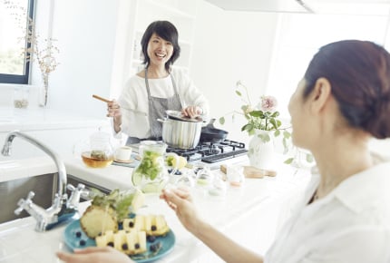 人の家のキッチンに入って片付ける?ママ友のお宅での振る舞い方は