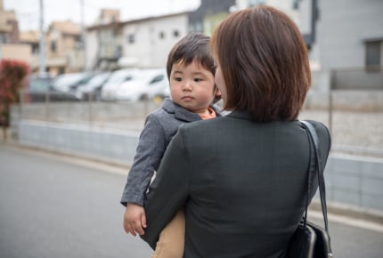 2019年10月からの幼児教育・保育無償化「共働き家庭・シングルで働いている家庭」の無償化の条件は?該当する子どもと月額上限とは