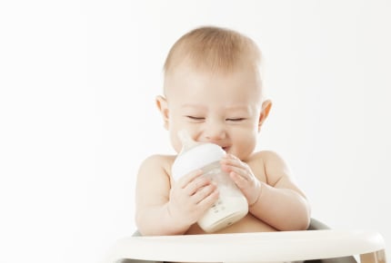 「乳児用液体ミルク」の製造・販売がとうとう解禁に！災害時だけでなく育児の負担を減らす役割も