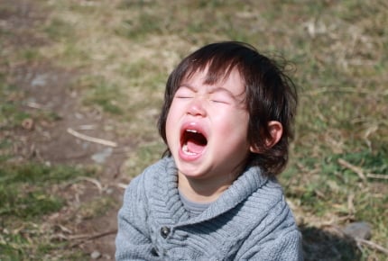 ママはみんな、ともに育児に奮闘する”同志”!「よその子のかんしゃく」を目にして、ママたちが思うこと