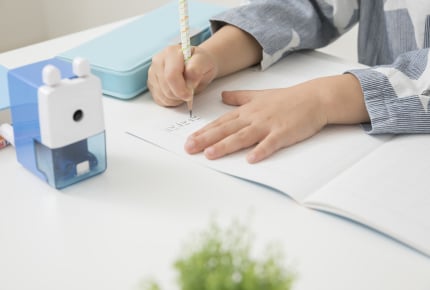子どもが宿題をやらなくてもまったく気にしない!?ママたちの宿題に対するスタンスは