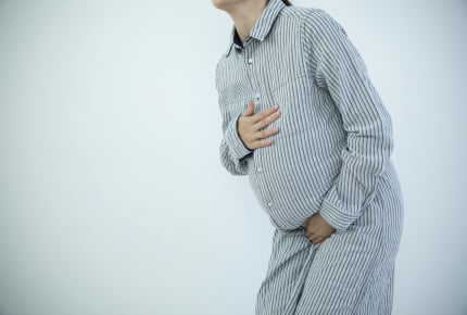 夜中寝ていたら陣痛!?前兆はあった?なかった?ママたちが感じた”出産の前兆”とは