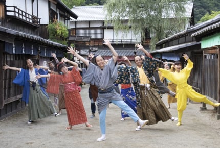 ちょんまげ姿でブンバボン!?『映画 おかあさんといっしょ はじめての大冒険』からスペシャルな体操の一部映像を初公開!
