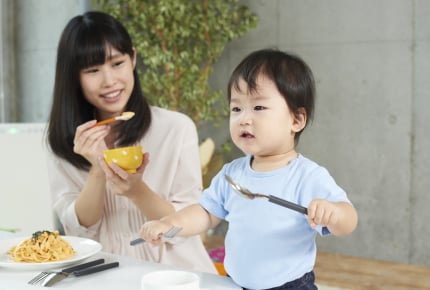 「離乳食づくり頑張らなくてもいいですか?」ママたちおすすめの”かんたん離乳食”とベビーフードの意外な役割