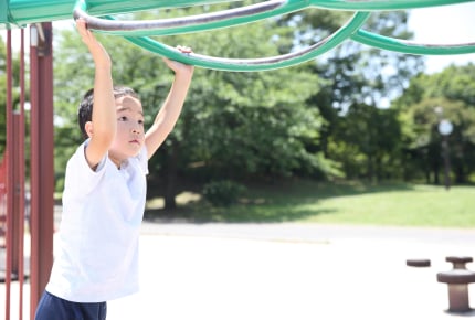 子どもの「外遊び」の減少を感じる保護者は86.3%！都市部の子どもの運動不足を解消するには