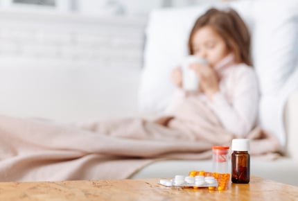 「ルル」「パブロン」など「コデイン」が含まれる医薬品が12歳未満への使用が禁止に。子どもへの市販薬使用について注意が必要