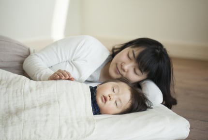 子どもは何歳から一人で寝るようになるの？寝かしつけの必要がなくなる年齢は？