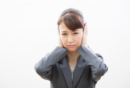 イライラは私の嫉妬?“子どもの自慢をするママ友”との付き合いがウンザリ……。疎遠になる4つの方法