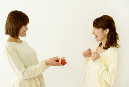 子どものお下がりをもらったら、お礼をする?しない?ママたちが考える「常識」とは