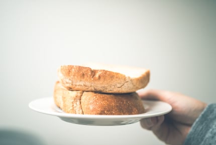 家族3人、月4万円の食費は妥当?つわり中なのに節約のためお弁当を作るママに同情の声殺到