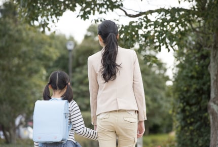 初対面で声をかけやすいママ、かけづらいママの違いって何?第一印象が重要なの?