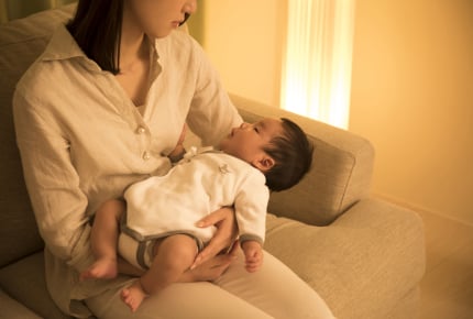 ”赤ちゃんと2人きりの夜”が怖い。不安が募る投稿者に、ママたちが届ける言葉