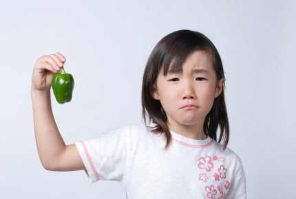 小学生の子どもが嫌いな野菜を食べずに捨てていた！叱るだけではない、ママができることとは