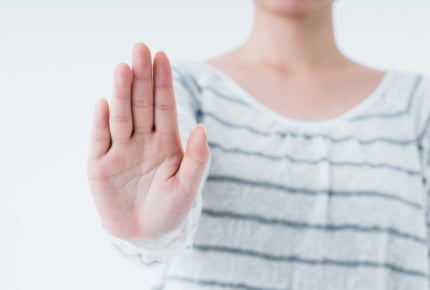 「お土産交換」がもう限界!ママ友との間でエンドレスに続く渡し合い、どうやったら断れる?