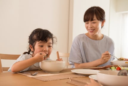 アイスやジュースばかりで栄養が偏る。小学生ママが抱える夏休みの食生活の不安を調査!