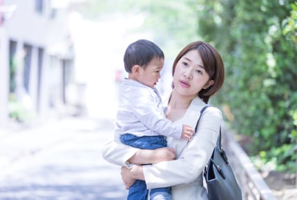 出産を機に、働きかたを考えるママたち。転職理由トップは「育児と両立したい」