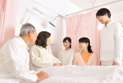 義母が倒れた!義父から仕事を辞めて自分の世話して欲しいと言われたら?