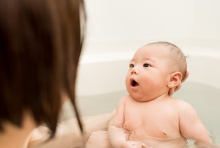 3ヶ月の赤ちゃんと5歳の子どもの冬場のお風呂。どうすればワンオペでもスムーズに入れることができるの？