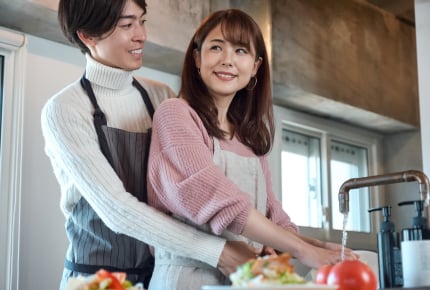 ママだって触られたくないときもある!日常的にボディタッチしてくる旦那さんをどうかわす?