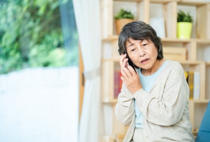 再婚した義兄嫁が強烈で義母からヘルプ要請が!間に入るべき?