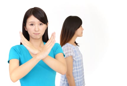 ママ友と距離を置くことになった理由とは?陰口、口の軽さ、距離感……ママたちの本音あれこれ