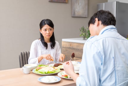 共働きなのに、旦那から「黙っていても金がもらえるからいいよな」と言われた……スカッとする痛快な言い返し方とは