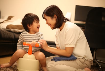 「おしっこ!」と言ってくれない3歳児。どのようにトイレトレーニングを進めればいい?