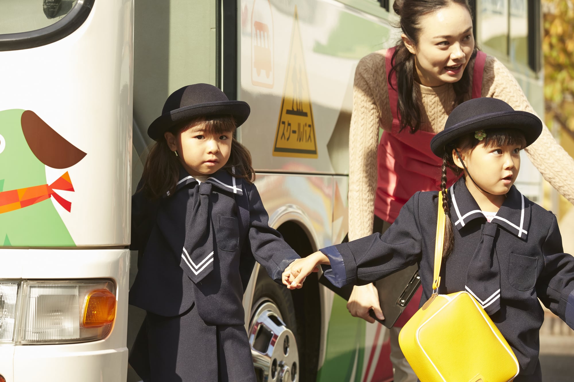 子どもはバス通園をしている ママたちが幼稚園バスを選ぶ理由とは ママスタセレクト