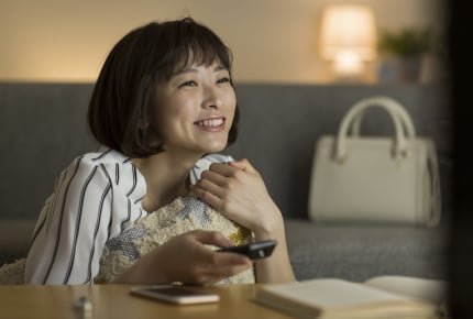午前4時に起きているママたち。ママたちの夜、そして明け方の日常をのぞき見る!