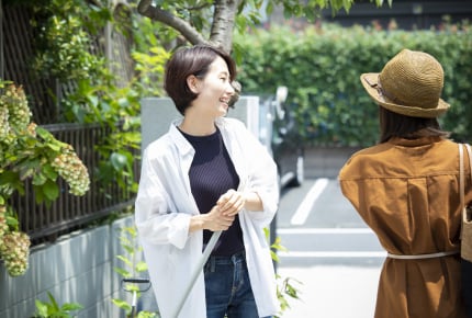 挨拶程度の近所のママとは親しくした方がいいの?ご近所だからこそ注意したい関係性とは