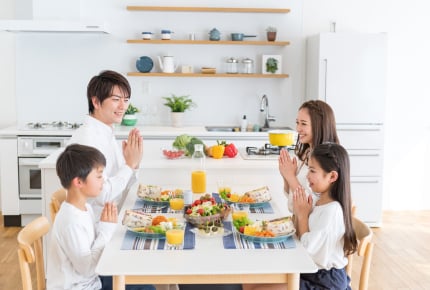 ひと月の食費はいくらが妥当?食費4万5000円は安い?高い?