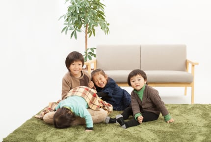 降園後に毎日遊びたがるわが子の友達。遊べないと断ると泣き叫ぶ子どもに、ママが取りたい5つの対処法
