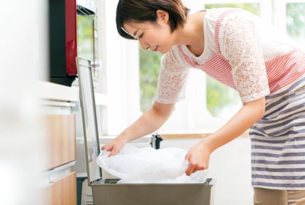 ゴミ箱の置き場に迷う!瓶・缶・ペットボトルなどの資源ゴミはどこに置いている?