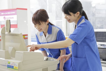パート先の人と遊んだり食事をしたり、プライベートで付き合うことはある?仕事だけの関係と割り切っている?
