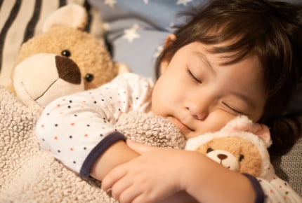 子どもの眠りが浅いのはどうにもならない?ママができることとは