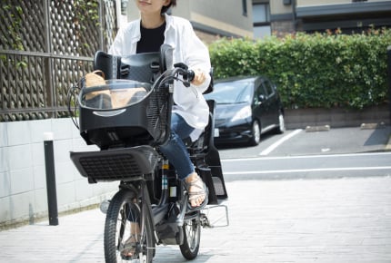 子どもを自転車に乗せるのは何歳まで？法律で決まっている子どもを乗せるときのルールとは