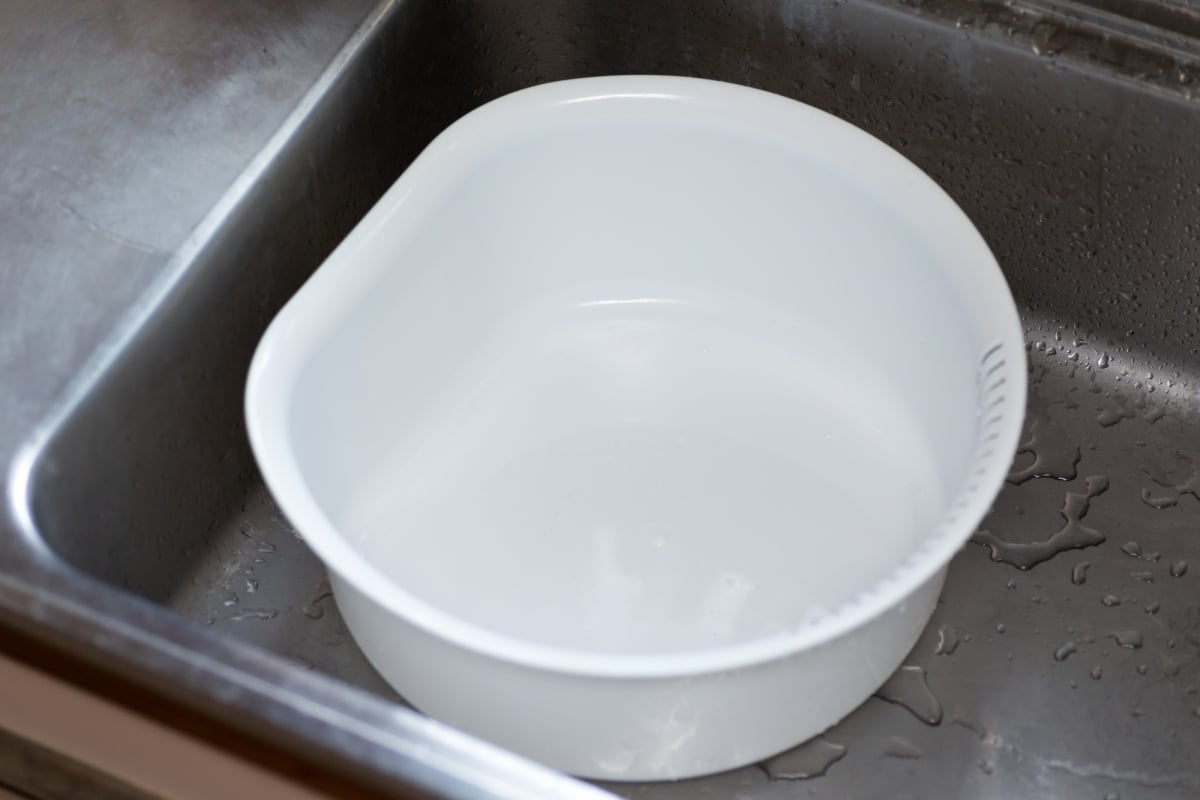 みんなは食器洗いのときに洗い桶を使っている 桶を使うママと使わないママそれぞれの理由とは ママスタセレクト