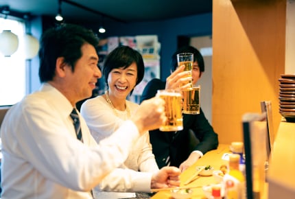 PTA会長である旦那の飲み会頻度が高すぎる……ママたちが語る「PTAの飲み会の多さ」とは