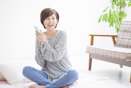 家でデニムを履いている?窮屈だから履かない、帰宅したら着替えるなどママたちの考えとは