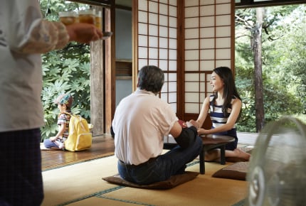 男性と女性では実家依存の印象が全く違う!?ママたちは実家への依存をどう思う?