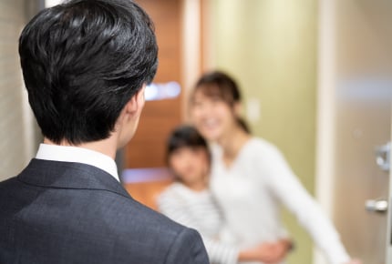 子どもの頃、お父さんがお土産で買ってきて嬉しかったものはなんですか?ママたちの思い出の一品とは