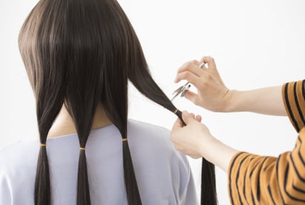ヘアドネーションのためにバッサリ髪の毛を切った娘。しかし寄付できる髪の長さが足りなかった……!ママさんたちは娘に打ち明ける?