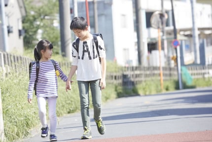 年の差きょうだいのママ、小学校には合わせて何年通った?大変だったことは