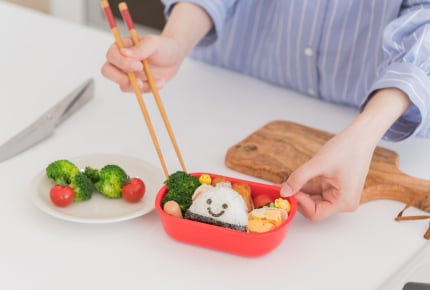 お弁当の彩りが気になる!赤色を入れたいとき、みんなはどんなおかずを作るの?