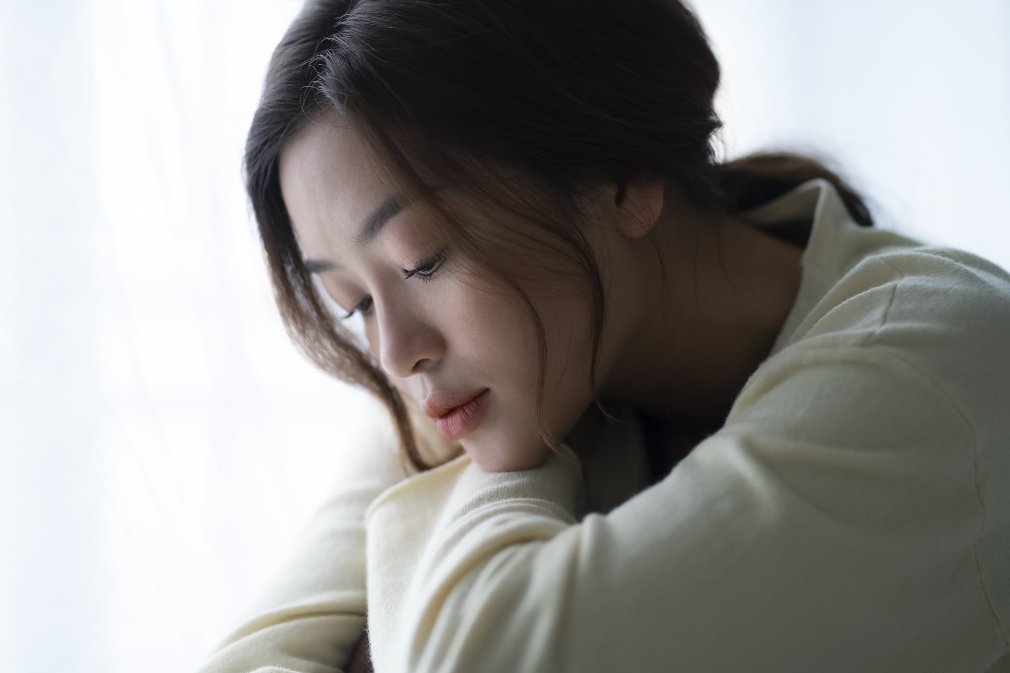甘えられる母親も帰る実家もないママ 実家に頼っている人たちを見ると寂しい気持ちでいっぱい ママスタセレクト