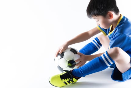 サッカーが上達せず、チームの足を引っ張るわが子。でもやめるとも言わない、かと言って自主練習もしない。どうすればいい?